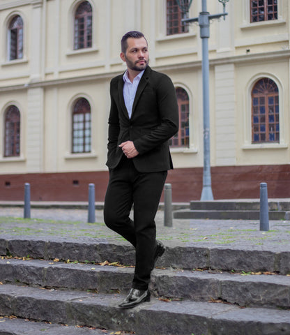 Traje negro